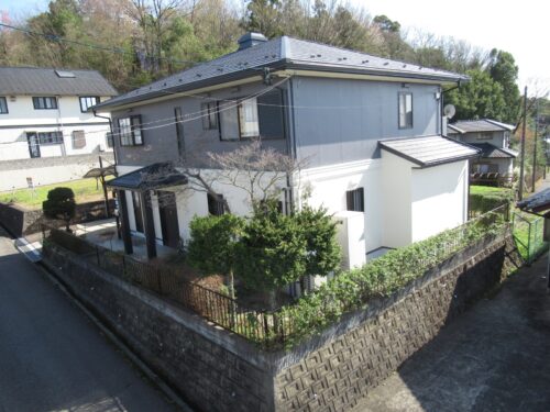 岐阜県関市　パナホーム（ナショナル住宅）の家　サイディング・ツートーンカラー塗装
